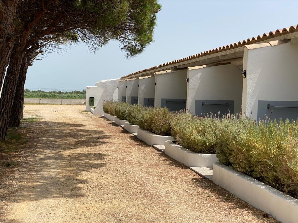 Hotel Mas des Lys Saintes-Maries-de-la-Mer Exterior foto