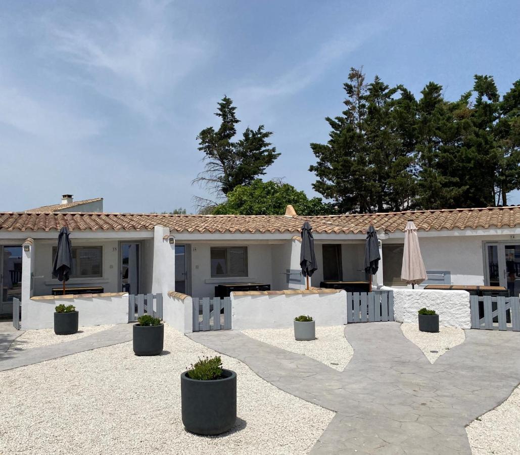 Hotel Mas des Lys Saintes-Maries-de-la-Mer Exterior foto